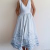 Elegant Floral Print V-neck Sleeveless Dress - Image 2